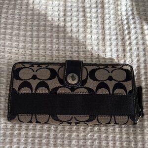 Black and Beige Patterned Wallet